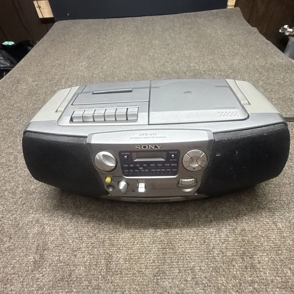 Sony CFD-V17 CD Radio 